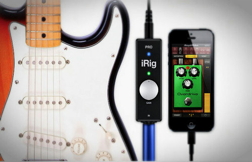 iRig PRO是一款全能的音频转接口，能够让你的iPhone 5s轻松连接电吉他、贝斯、键盘、MIDI设备或是麦克风;在配合专用的应用程序，可以轻松帮助音乐人创作出美妙的歌曲。